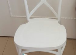 כסא קרוס לבן